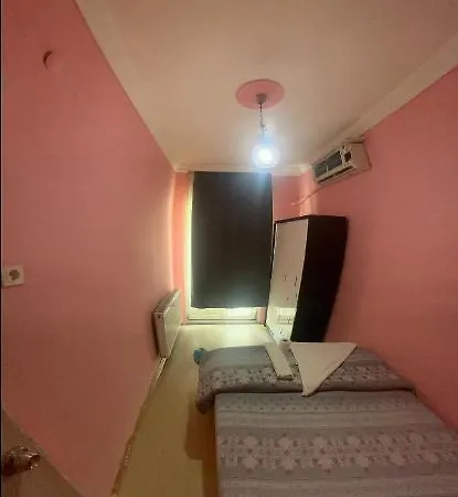 Uraz Aparthotel *